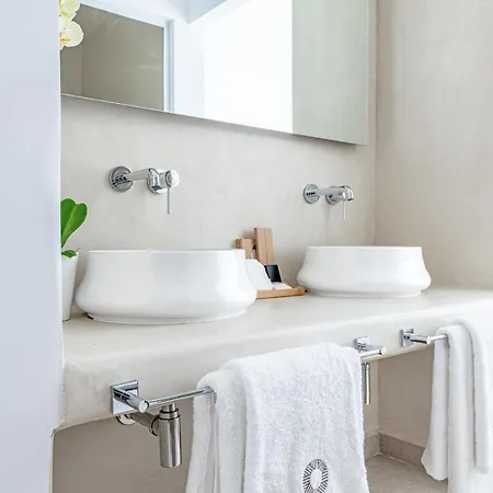 Omnia Mykonos Boutique &