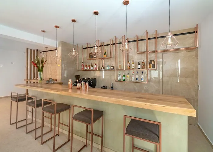 Omnia Mykonos Boutique & אורנוס