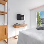 Omnia Mykonos Boutique & 4* Ornos (Mykonos)