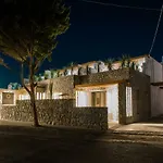 Omnia Mykonos Boutique & 4* Ornos (Mykonos)