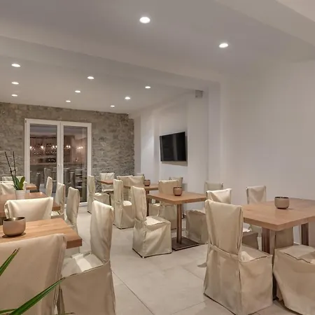 Ξενοδοχείο Omnia Mykonos Boutique & Ορνός
