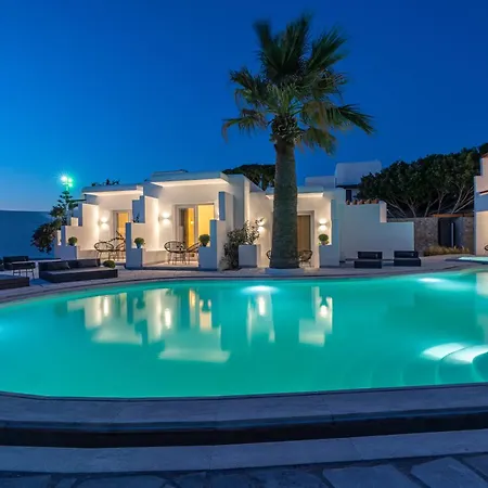 Omnia Mykonos Boutique & Ορνός