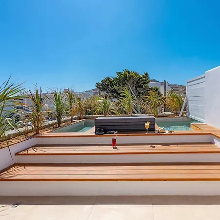 Omnia Mykonos Boutique & Ορνός